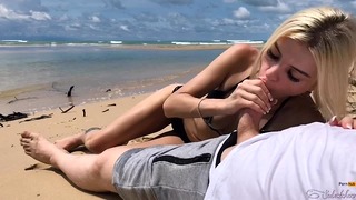 Sex na verejnosti na ostrove, Cumming v mojich nohavičkách - FreyStein
