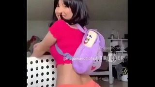 Dora cosplay