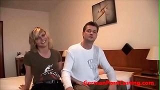 德国业余在色情选角期间性交 – Germanporncasting.com