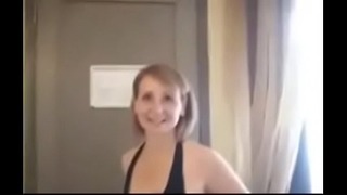 Hot Amatur Isteri Datang Berpakaian Untuk Dapatkan Baik Disentuh Di Sebuah Hotel