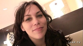 Petite Amatrice 黑发 Sodomisee Et Fistee Grave