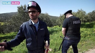 Sugarbabestv：偽の警察ギリシャのパロディー