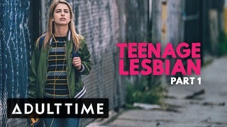 Oudere tijd tiener lesbiennes - Kristen Scott gluurt op een paar op een feestje