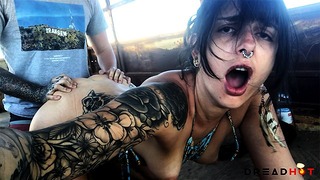 Porno uvnitř opuštěného autobusu v poušti - amatér Porno Vlog 2