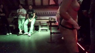 脱衣舞在夜总会 #3