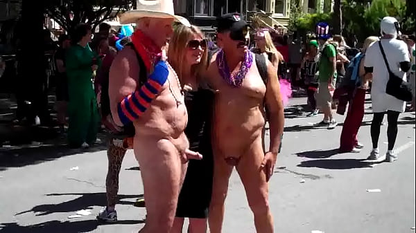 Public Nudity in San Francisco - PornBaker.com
