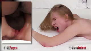 BBCsurprise - 19 ans, Tiny Titty Mella baise le 1er plus gros BBC Déjà!