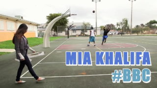 Mia Khalifa - Üvey Annemi Becerdin, 2 Büyük Siyah Yarak Alacağım: Artık Eşitiz!