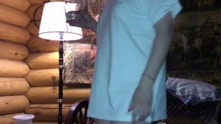 Моя танцующая шлюшка светит своими дырками, порномузыкальное видео