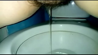 我的朋友撒尿
