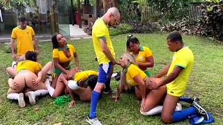 巴西输掉了世界杯，但我们仍然想玩 TS BBC BWC 狂欢 充满我的